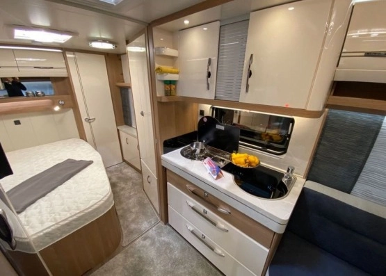                         Nowa przyczepa kempingowa Hobby 495 WFB EXCELLENT   - zdjęcie 3
                        