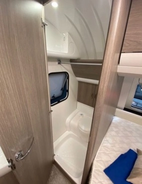                         łazienka - Hobby 720 UKFE PRESTIGE
                        