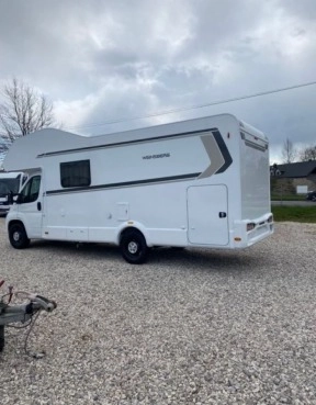                         Nowy kamper Weinsberg Carahome 700 DG - zdjęcie 1
                        