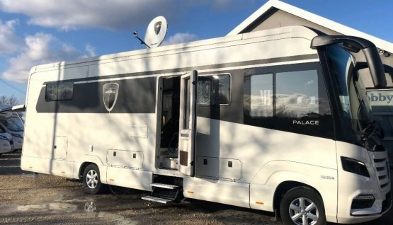                         Nowy kamper Iveco Morelo Palace 90G Trend - zdjęcie 16
                        