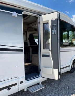                         Nowy kamper KABE Mercedes-Benz - zdjęcie 7
                        