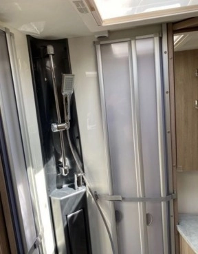                         Nowy kamper KABE Mercedes-Benz - zdjęcie 9
                        