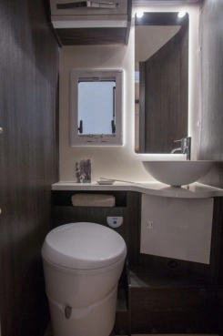                         Kamper Benimar Aristeo 663 - zdjęcie 8
                        