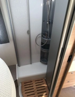                         Kamper Dethleffs Globebus IT007 GT - zdjęcie 8
                        