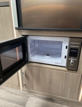                         Nowa przyczepa kempingowa  Kabe Imperial 780 - zdjęcie 4
                        