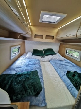                         KamperVan z nową zabudową - zdjęcie 5
                        