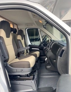                         Nowy kamper Weinsberg Carahome 700 DG - zdjęcie 2
                        