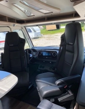                         Nowy kamper KABE Mercedes-Benz - zdjęcie 8
                        