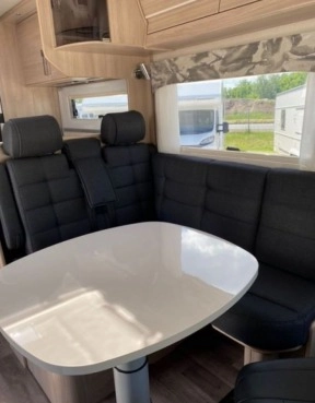                         Nowy kamper KABE Mercedes-Benz - zdjęcie 9
                        