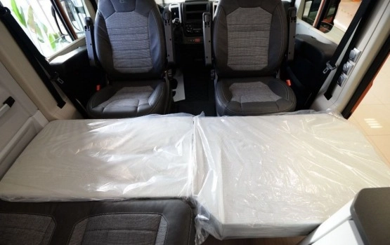                         Nowy kamper Adria Twin 640 SGX Supreme - zdjęcie 14
                        
