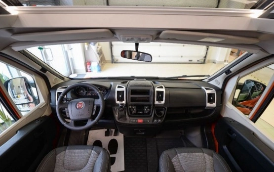                         Nowy kamper Adria Twin 640 SGX Supreme - zdjęcie 2
                        