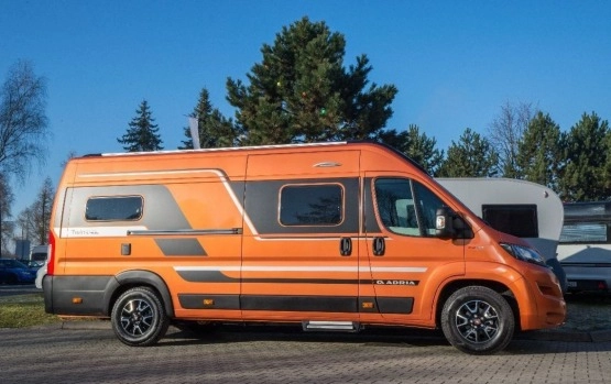                         Nowy kamper Adria Twin 640 SGX Supreme - zdjęcie 9
                        