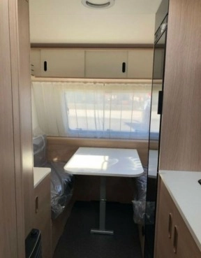                         Nowa przyczepa kempingowa Adria AVIVA 400 DK - zdjęcie 4
                        