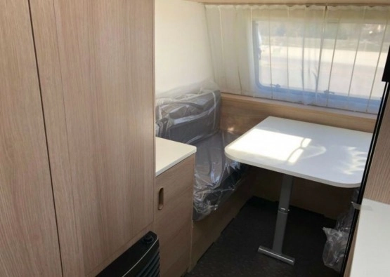                         Nowa przyczepa kempingowa Adria AVIVA 400 DK - zdjęcie 5
                        