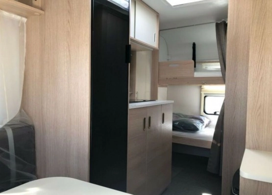                         Nowa przyczepa kempingowa Adria AVIVA 400 DK - zdjęcie 6
                        