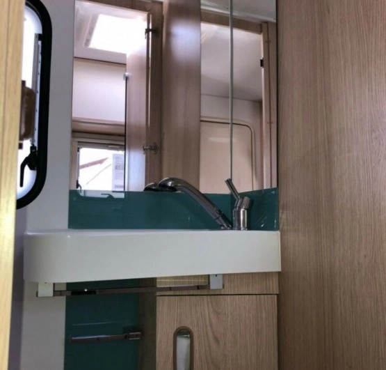                         Nowa przyczepa kempingowa Adria AVIVA 400 DK - zdjęcie 7
                        