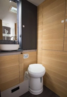                         Nowy kamper Adria Matrix PLUS 600 DT - zdjęcie 16
                        