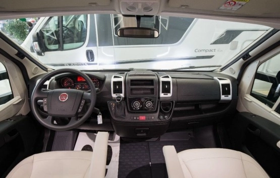                         Nowy kamper Adria Matrix PLUS 600 DT - zdjęcie 3
                        