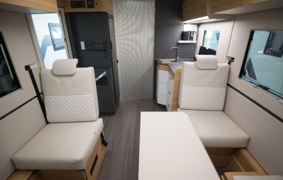                         Nowy kamper Adria Matrix PLUS 600 DT - zdjęcie 5
                        