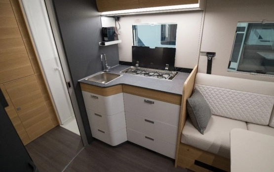                         Nowy kamper Adria Matrix PLUS 600 DT - zdjęcie 8
                        