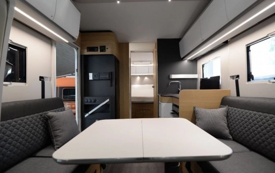                         Nowy kamper Adria Coral Plus 670 DC - zdjęcie 11
                        