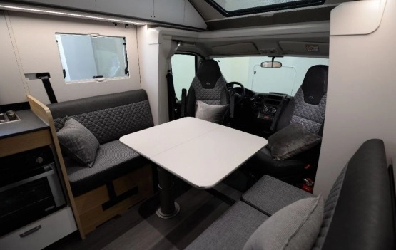                         Nowy kamper Adria Coral Plus 670 DC - zdjęcie 6
                        