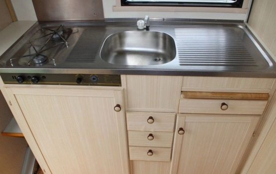                         Przyczepa kempingowa Kabe KOMET 370 - zdjęcie 6
                        