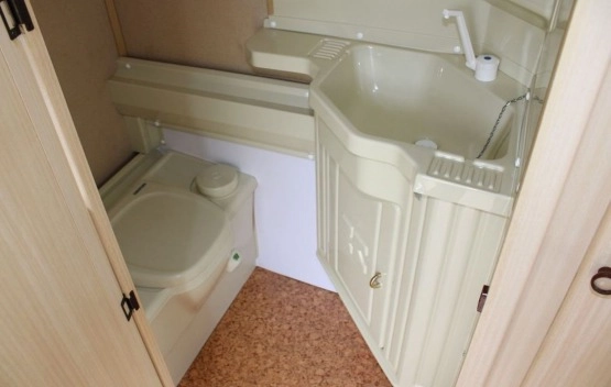                         Przyczepa kempingowa Kabe KOMET 370 - zdjęcie 8
                        