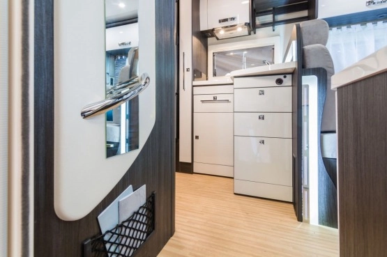                         Kamper Benimar Mileo 242 - zdjęcie 1
                        