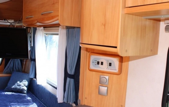                         Przyczepa kempingowa Adria Adora 482 PS - zdjęcie 6
                        