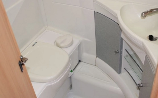                         Przyczepa kempingowa Home-Car RACER - zdjęcie 5
                        