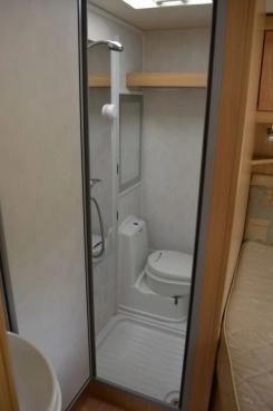                         ABBEY GTS 418, Mover, DMC 1350, Oddzielna sypialnia - zdjęcie 7
                        