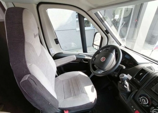                         Nowy kamper Benimar SPORT 346  - zdjęcie 10
                        