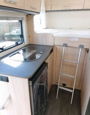                         Nowy kamper Sunlight V 60 VANS  - zdjęcie 3
                        