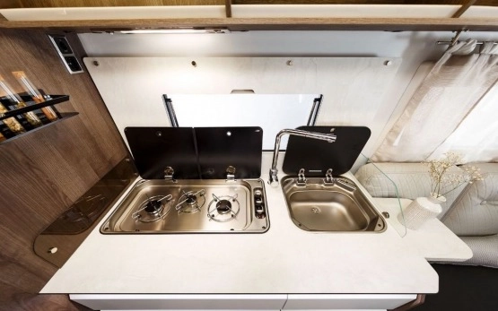                         Nowy kamper Benimar AMPHITRYON 997  - zdjęcie 5
                        