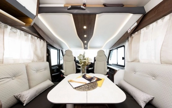                         Nowy kamper Benimar AMPHITRYON 997  - zdjęcie 9
                        