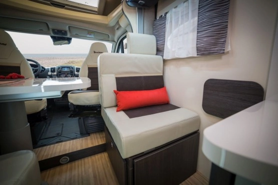                         Kamper Benimar Mileo 263 - zdjęcie 4
                        