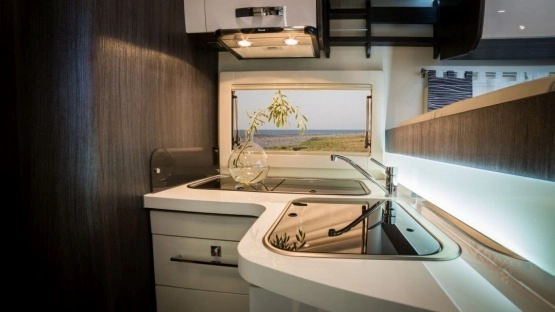                         Kamper Benimar Mileo 263 - zdjęcie 6
                        