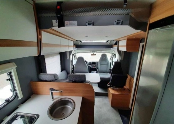                         Nowy kamper Dethleffs JUST 90 T 7052 DBM  - zdjęcie 4
                        