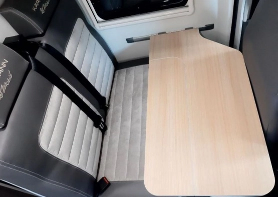                         Nowy kamper Ford KARMANN DEXTER 560 4X4 - zdjęcie 11
                        