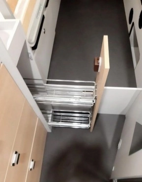                         Nowy kamper Ford KARMANN DEXTER 560 4X4 - zdjęcie 6
                        