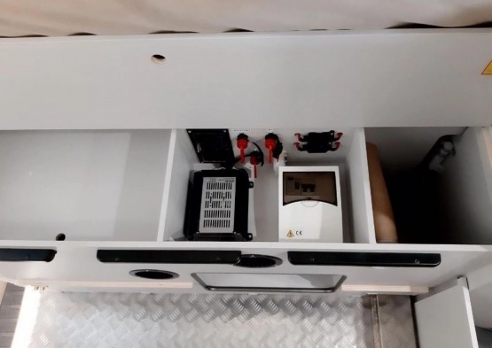                         Nowy kamper Ford KARMANN DEXTER 560 4X4 - zdjęcie 9
                        