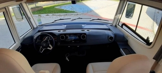                         Nowy kamper Mercedes-Benz RAPIDO M96 DISTINCTION - zdjęcie 3
                        