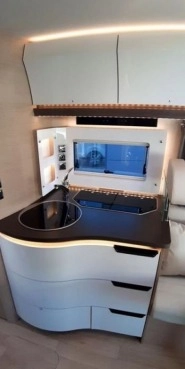                         Nowy kamper Mercedes-Benz RAPIDO M96 DISTINCTION - zdjęcie 5
                        