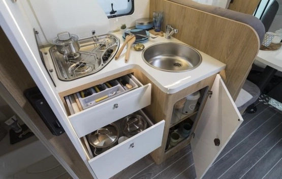                         Nowy kamper Ford CI HORON 84 M - zdjęcie 7
                        