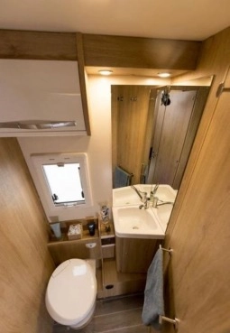                         Nowy kamper Ford RollerTeam ZEFIRO 284 TL  - zdjęcie 11
                        