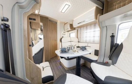                         Nowy kamper Ford RollerTeam ZEFIRO 284 TL  - zdjęcie 4
                        