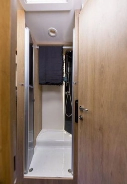                         Nowy kamper Ford RollerTeam ZEFIRO 284 TL  - zdjęcie 9
                        