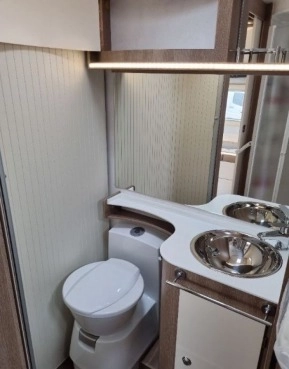                         Nowy kamper Fiat La Marca 74 - zdjęcie 7
                        