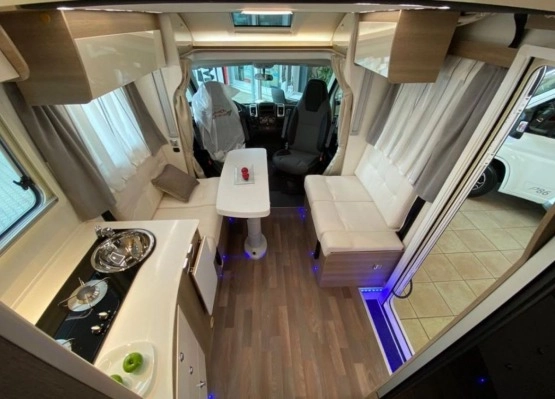                         Nowy kamper Fiat La Marca 77/78 - zdjęcie 11
                        